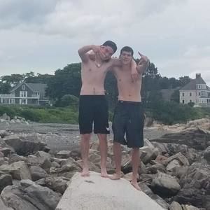 Meet your Posher, Thomas